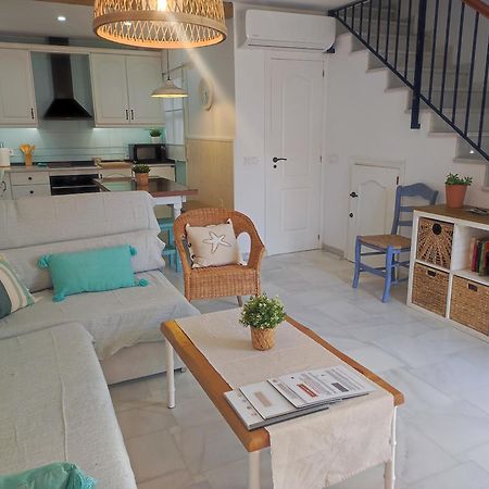 Casa Lola Conil, Azotea Al Mar Y Parking Solo Familias O Parejas Villa Conil De La Frontera Exteriör bild