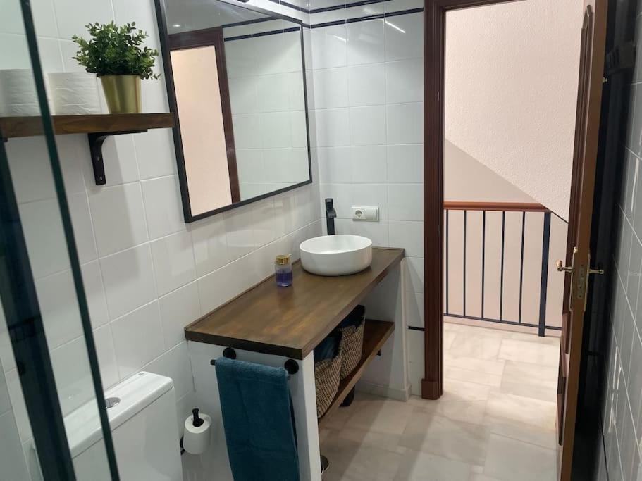 Casa Lola Conil, Azotea Al Mar Y Parking Solo Familias O Parejas Villa Conil De La Frontera Exteriör bild