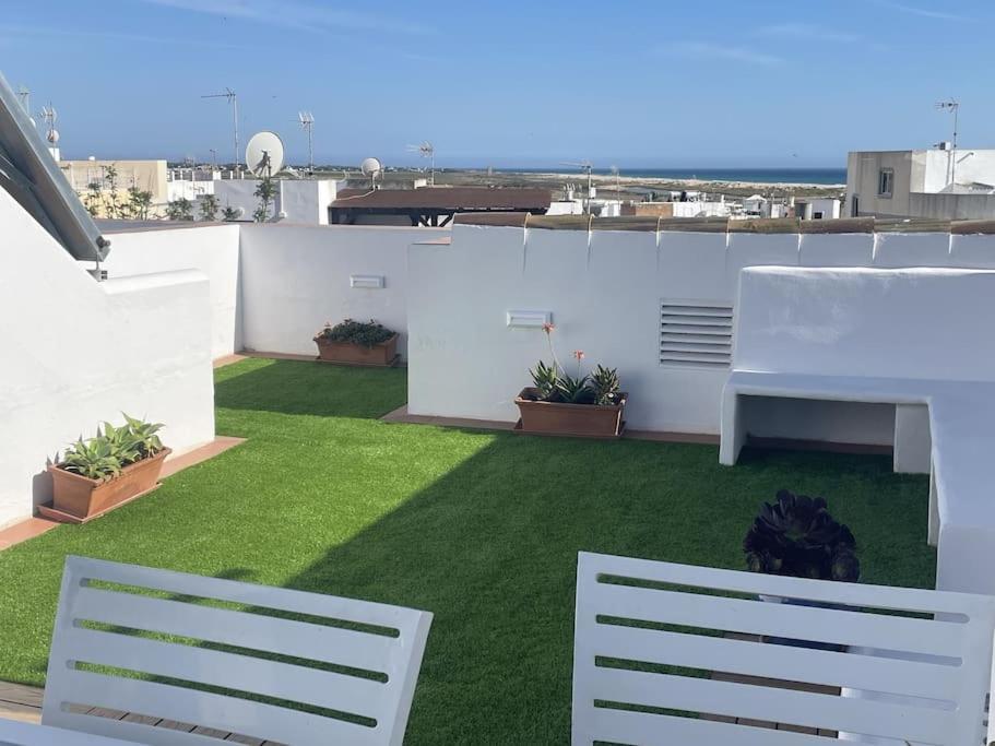 Casa Lola Conil, Azotea Al Mar Y Parking Solo Familias O Parejas Villa Conil De La Frontera Exteriör bild