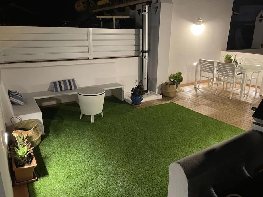 Casa Lola Conil, Azotea Al Mar Y Parking Solo Familias O Parejas Villa Conil De La Frontera Exteriör bild