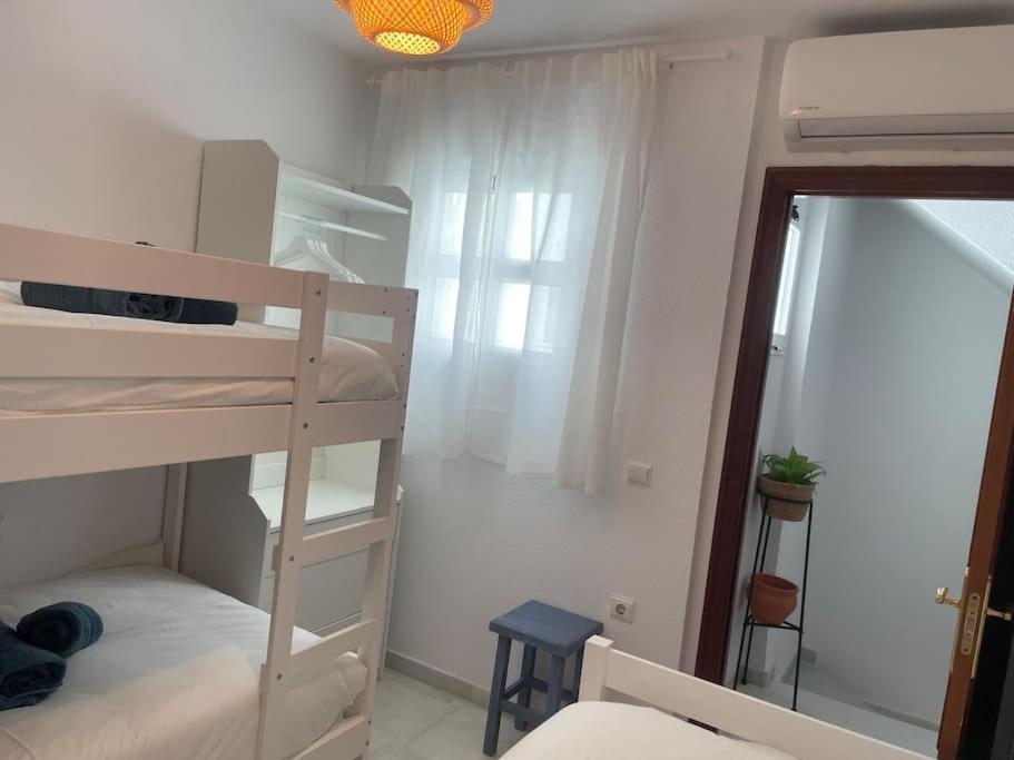 Casa Lola Conil, Azotea Al Mar Y Parking Solo Familias O Parejas Villa Conil De La Frontera Exteriör bild