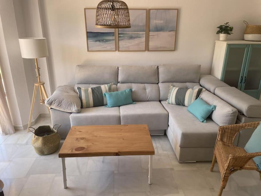Casa Lola Conil, Azotea Al Mar Y Parking Solo Familias O Parejas Villa Conil De La Frontera Exteriör bild