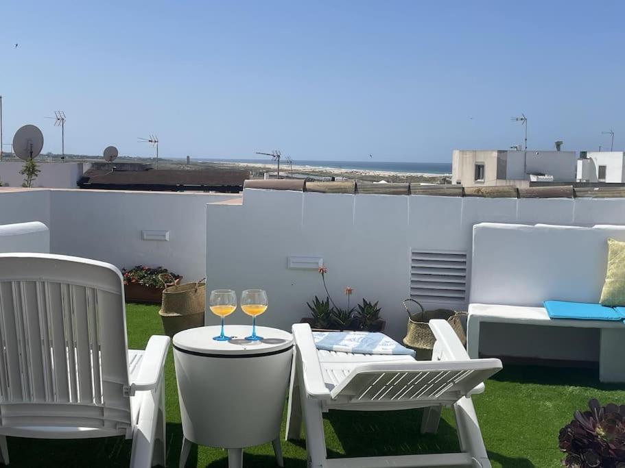 Casa Lola Conil, Azotea Al Mar Y Parking Solo Familias O Parejas Villa Conil De La Frontera Exteriör bild