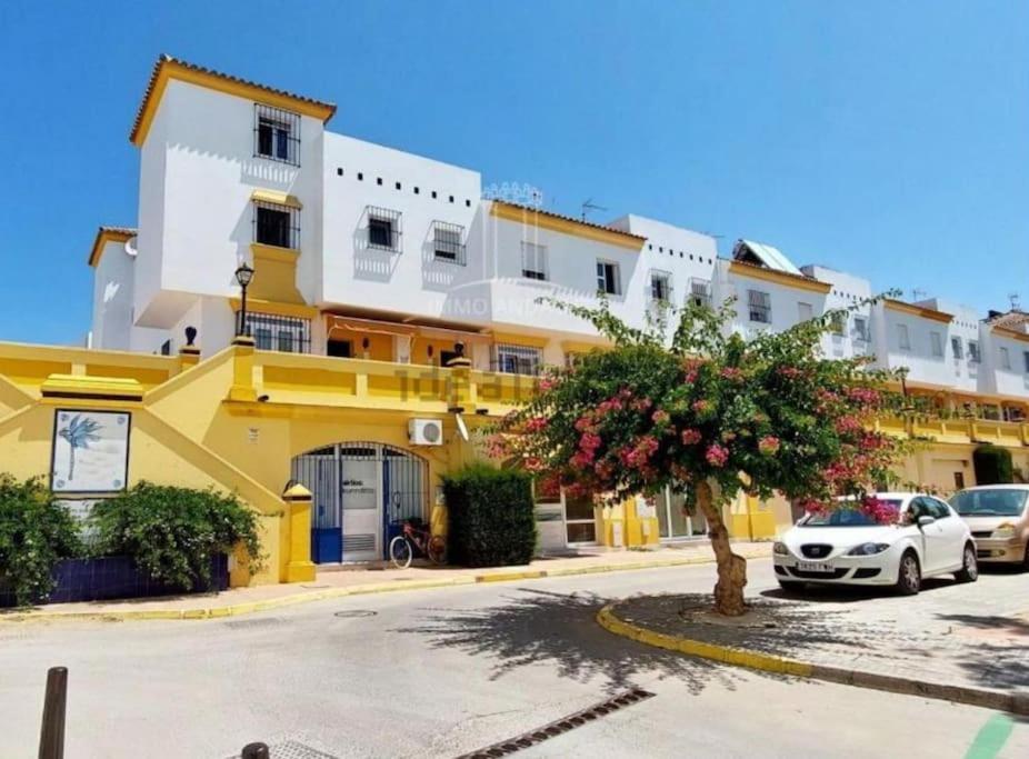 Casa Lola Conil, Azotea Al Mar Y Parking Solo Familias O Parejas Villa Conil De La Frontera Exteriör bild